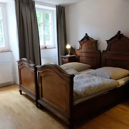 Fraenkischer Hof 아파트 Kail